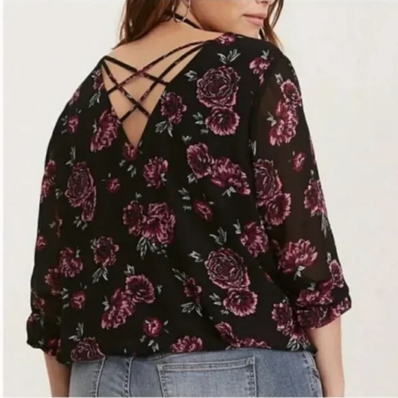 NWOT Purple Floral Long Sleeve Top - Picture 2 of 8